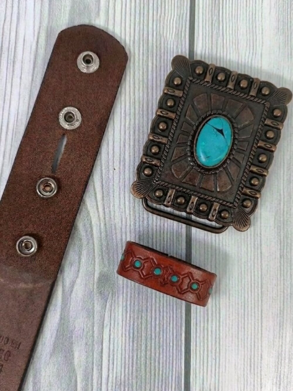 Western Honeycomb Tooled belt, Leather Embossed Belt with Turquoise Dots, Unisex - Picture 9 of 12